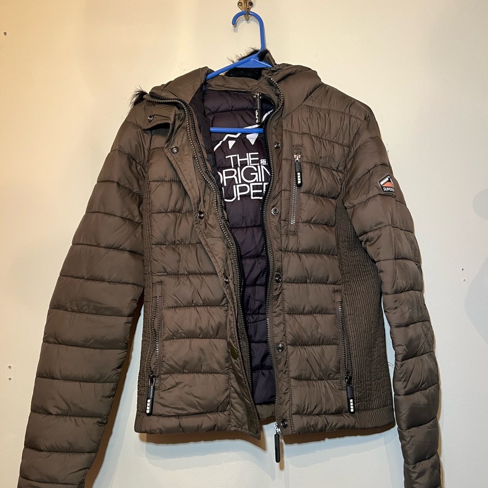Superdry Woman’s Olive Puffer Jacket